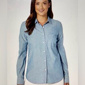 NWOT UNTUCKit Women’s Valori Light Blue Long Sleeve Button-Down Shirt - Size 8